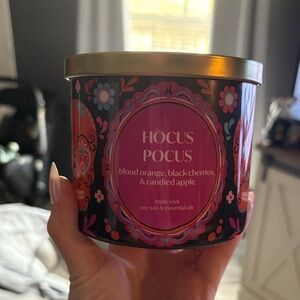 Triple Wick Candle - Hocus Pocus